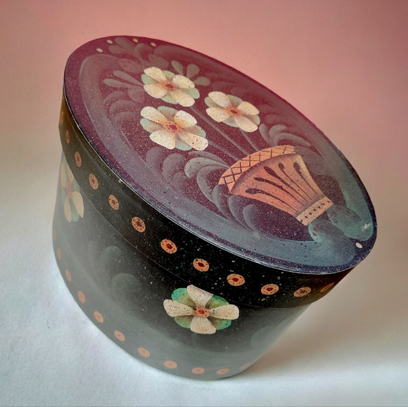 BOB'S BOXES Large Oval Primitive Floral Decorative Box - Picture 3 of 7